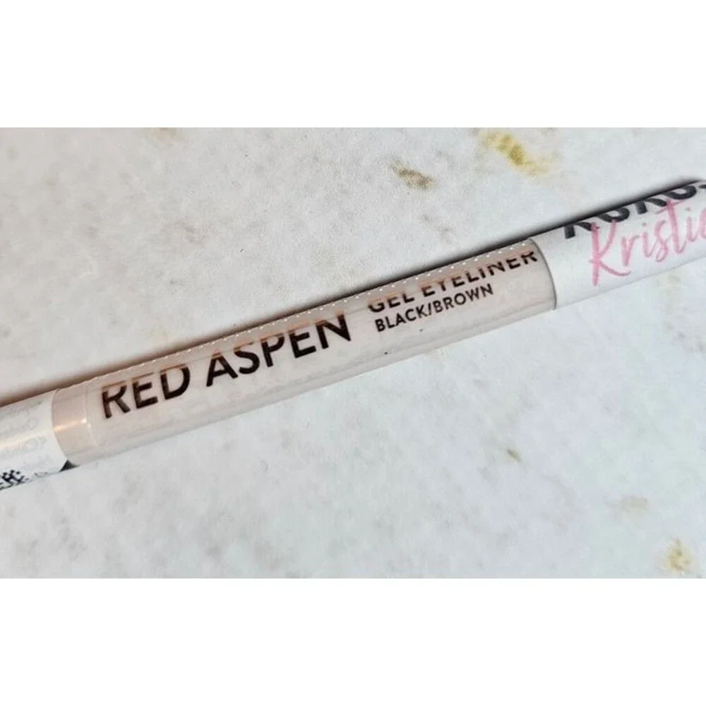 Red Aspen Gel Eyeliner – Soft Smooth Long-Lasting Highly Pigmented Eye Liner – N